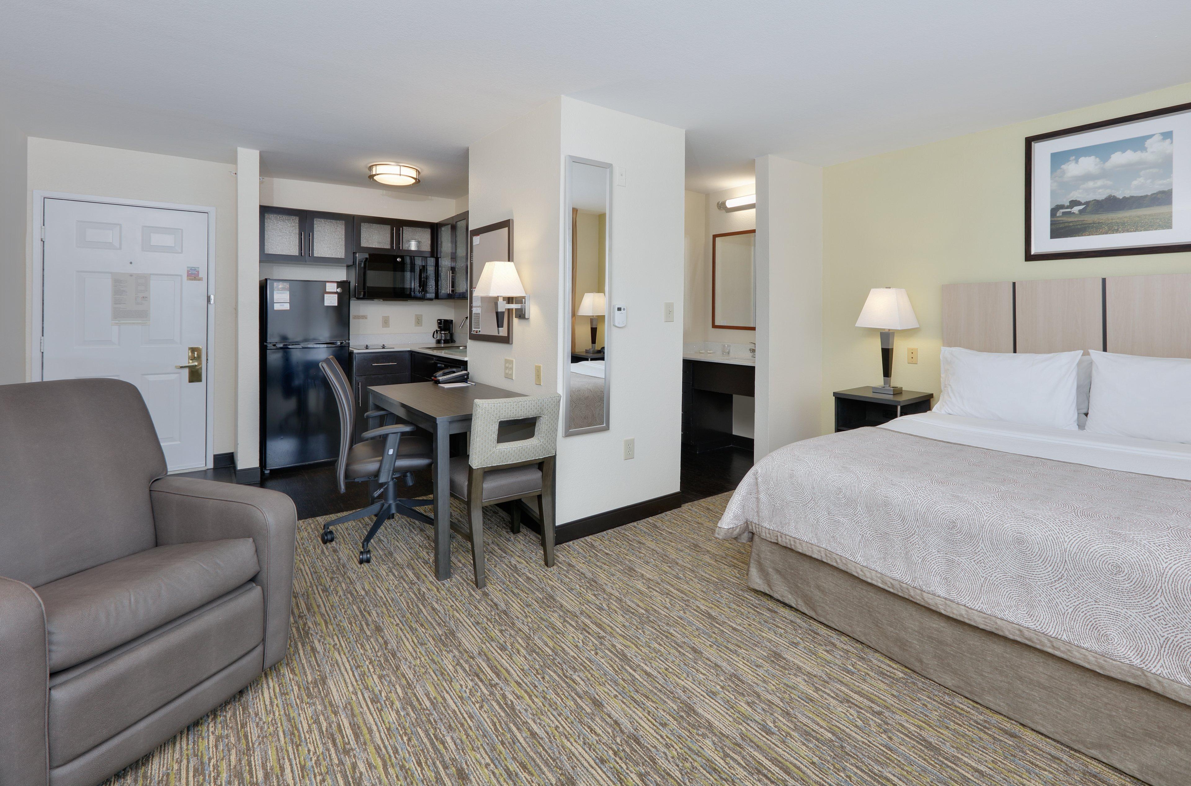 Candlewood Suites Dallas Market Center-Love Field By Ihg Экстерьер фото