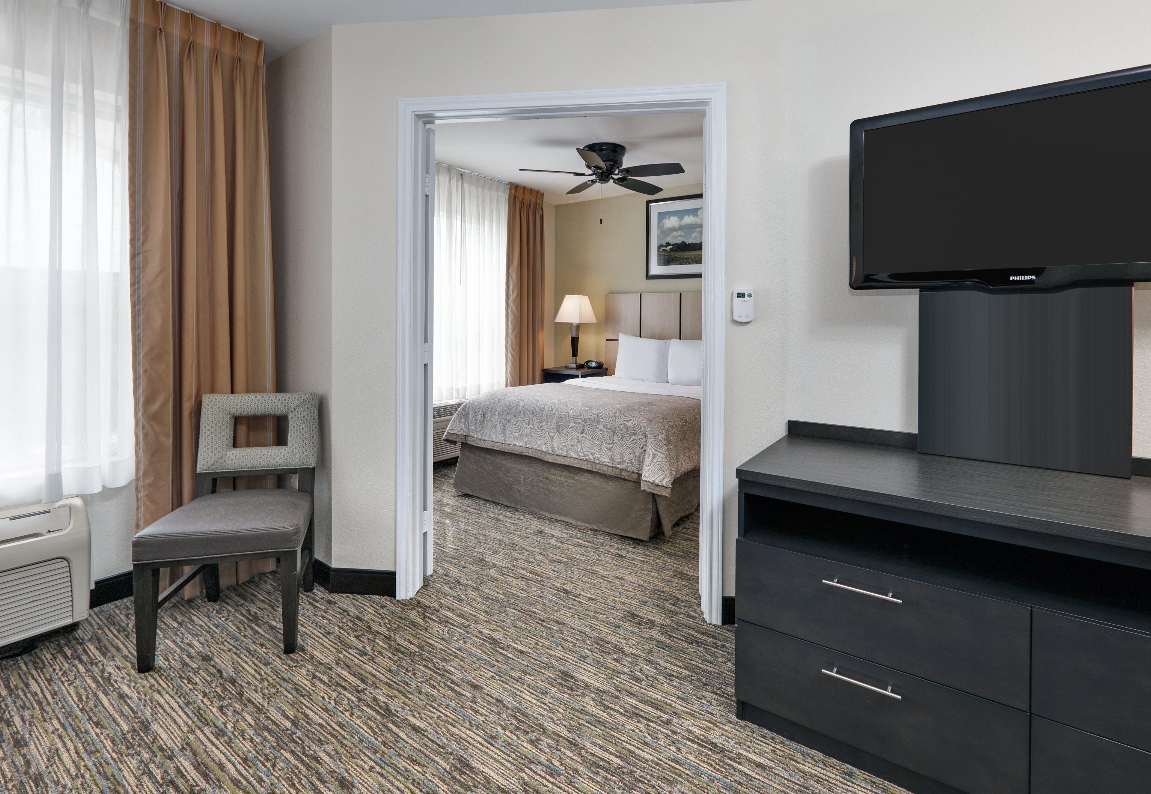 Candlewood Suites Dallas Market Center-Love Field By Ihg Экстерьер фото