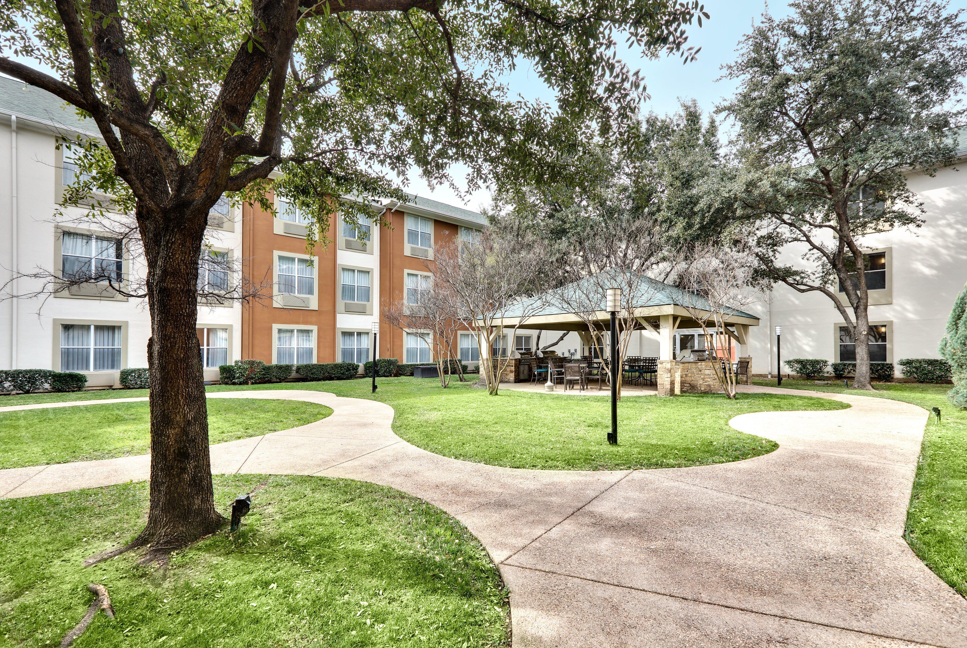 Candlewood Suites Dallas Market Center-Love Field By Ihg Экстерьер фото