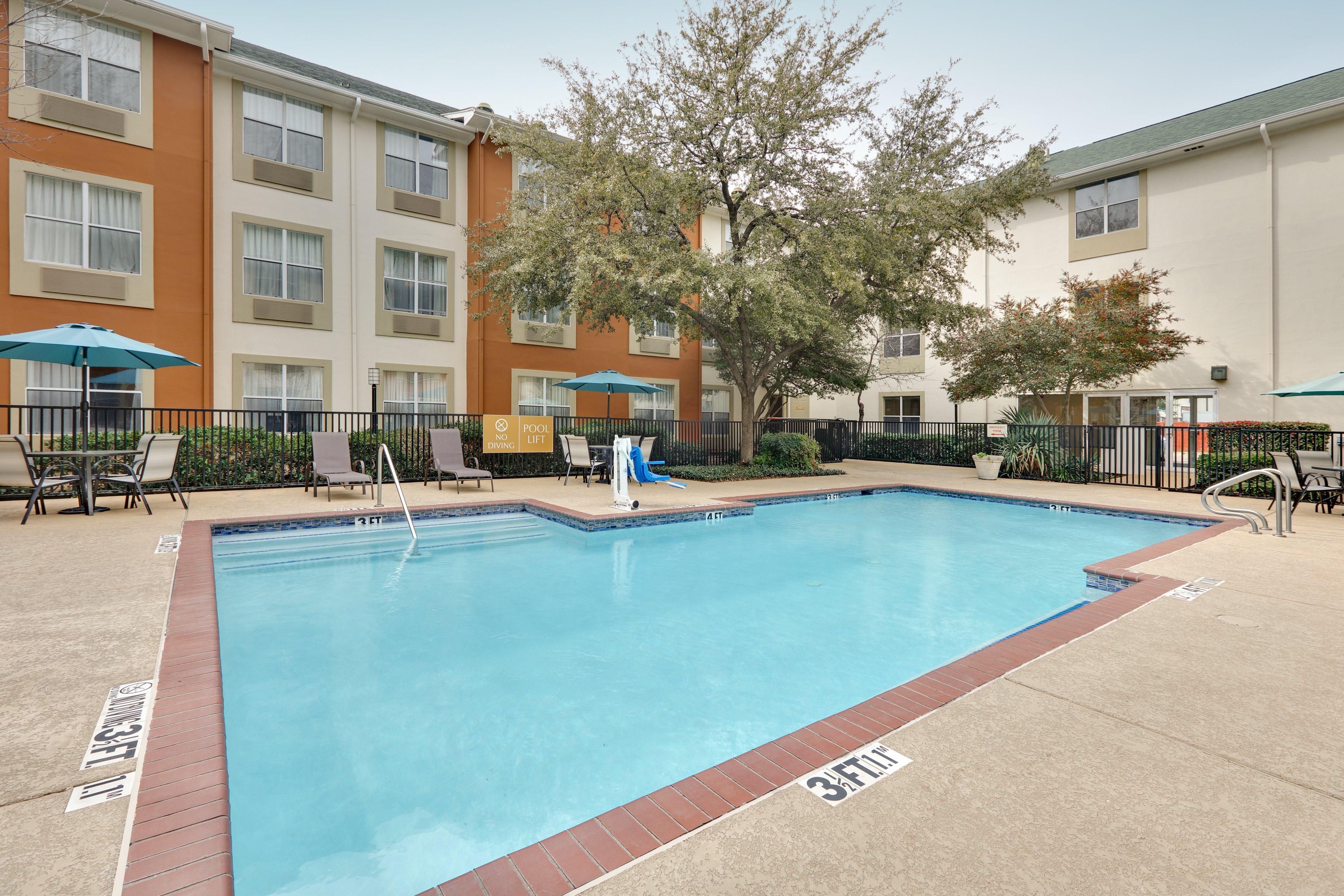 Candlewood Suites Dallas Market Center-Love Field By Ihg Экстерьер фото