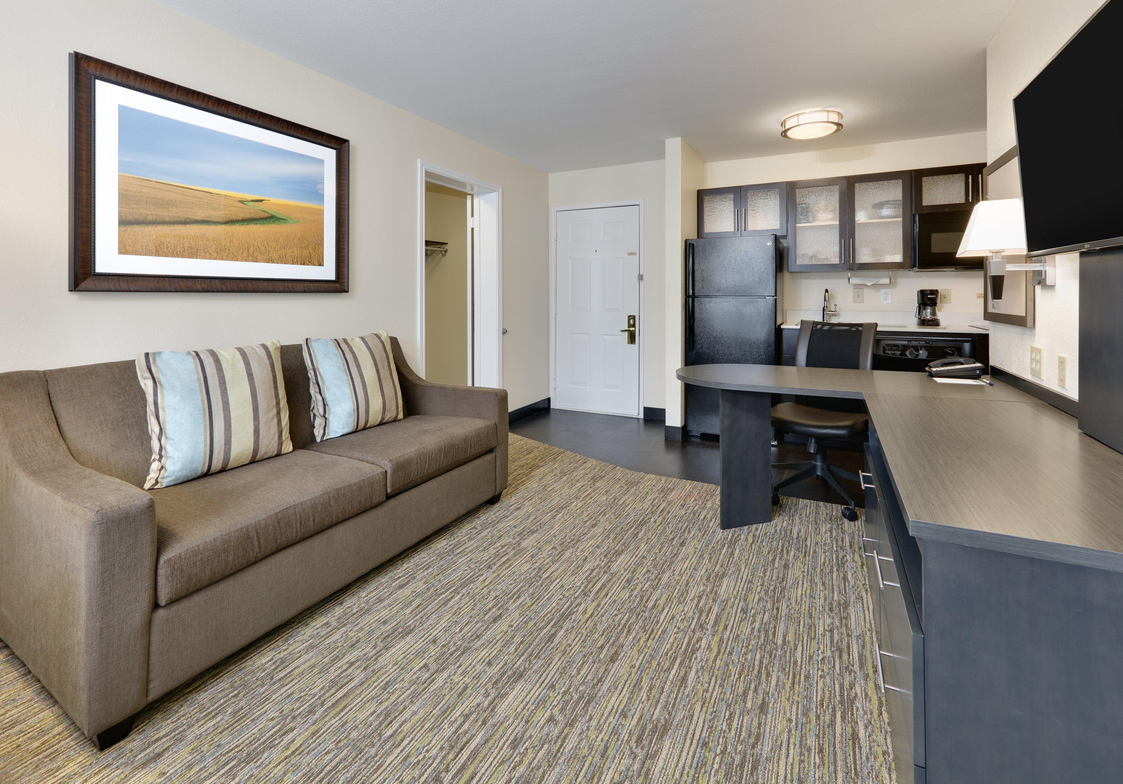 Candlewood Suites Dallas Market Center-Love Field By Ihg Экстерьер фото