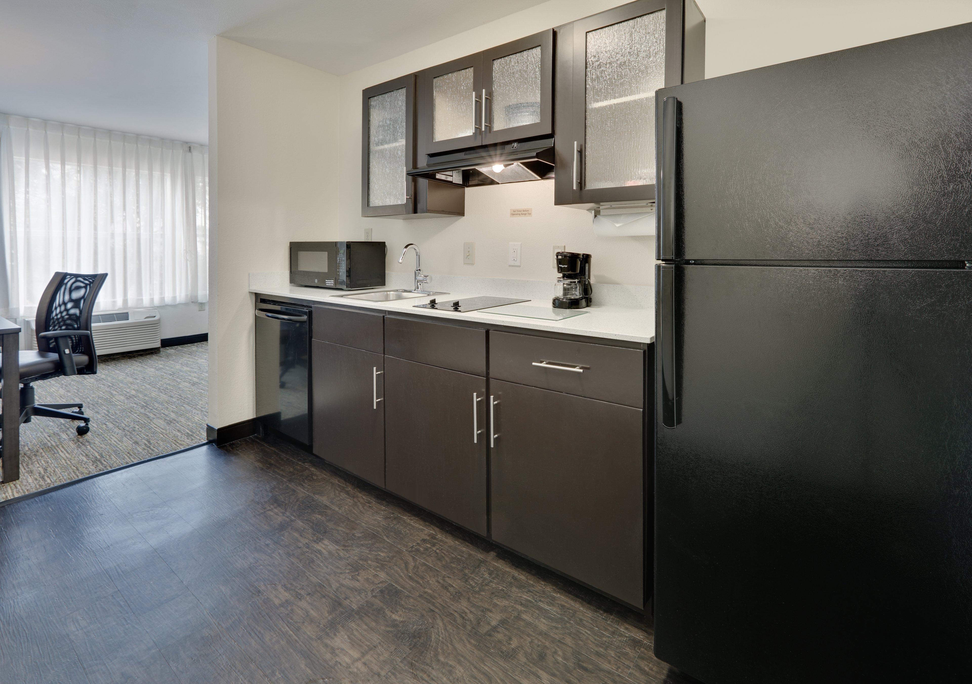 Candlewood Suites Dallas Market Center-Love Field By Ihg Экстерьер фото