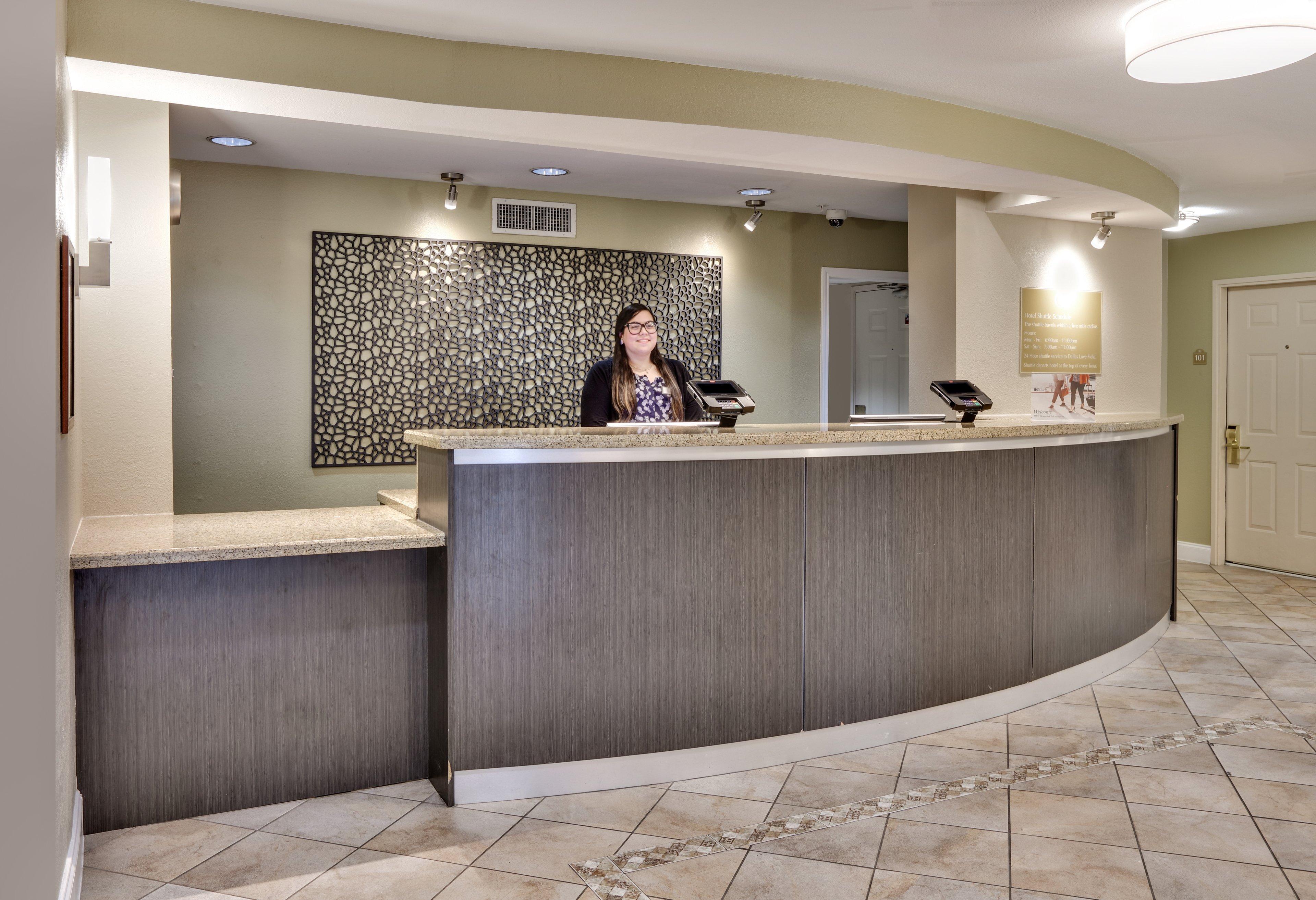 Candlewood Suites Dallas Market Center-Love Field By Ihg Экстерьер фото